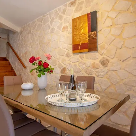 Villa Kantouni House Volimes